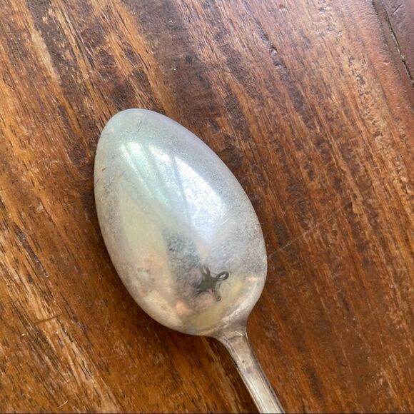 1847 Rogers Bros T Mark VS Triple Cromwell Tea Spoon - Picture 4 of 8